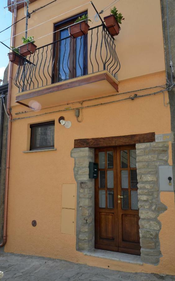 B&B La Casa Sulla Roccia Pietrapertosa Zewnętrze zdjęcie